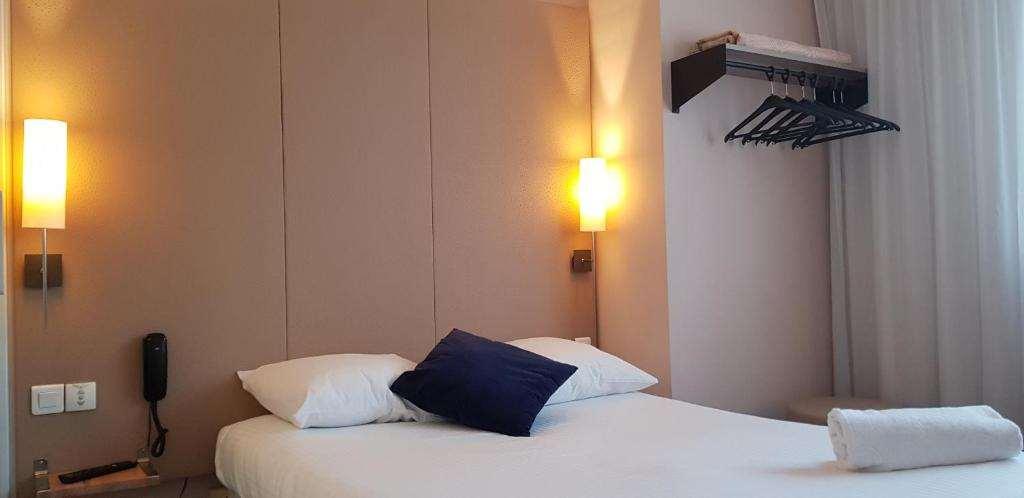 L'Hotel Bristol Caen Quarto foto