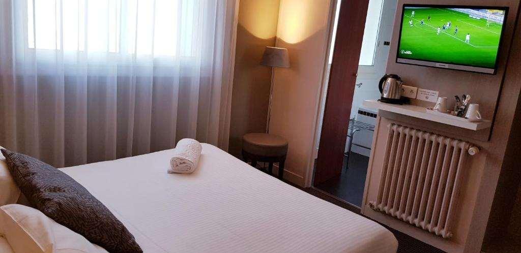 L'Hotel Bristol Caen Quarto foto