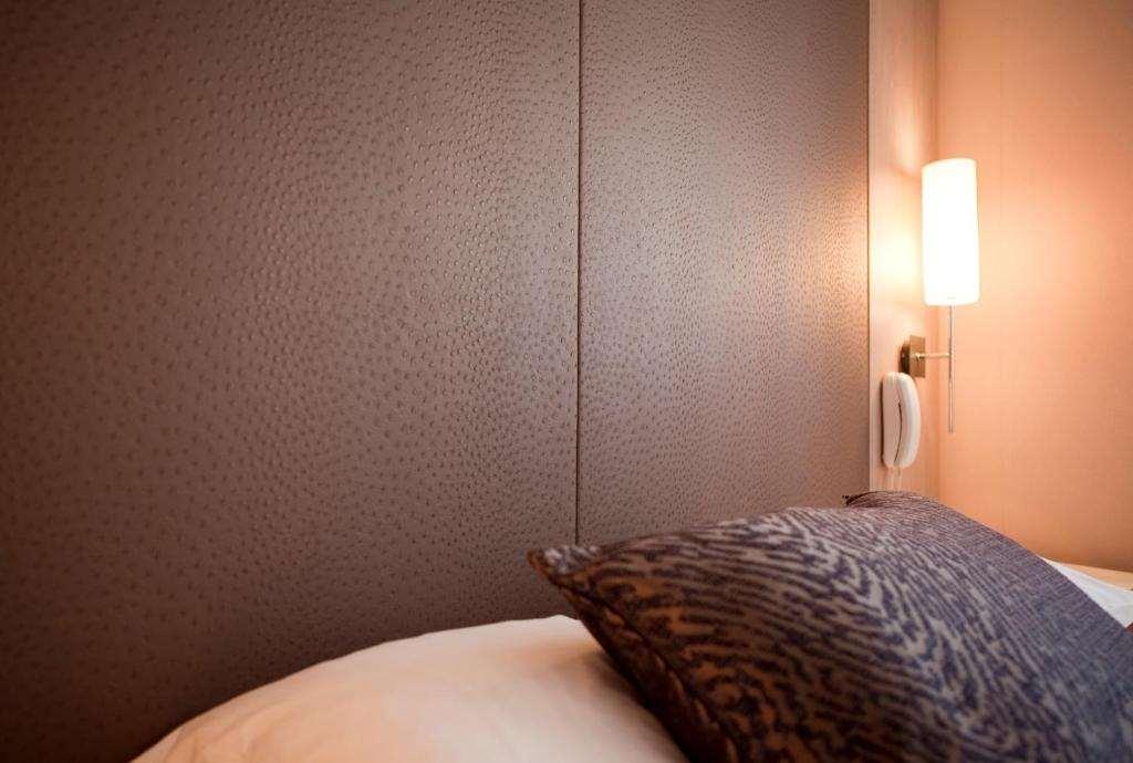 L'Hotel Bristol Caen Quarto foto